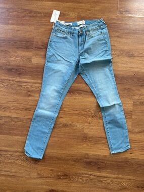 Universal Thread Stretch Skinny Jeans